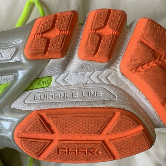 ASICS, ladies GT 2000, dynamic duo max running shoes, size 6.5 - Picture 11 of 13